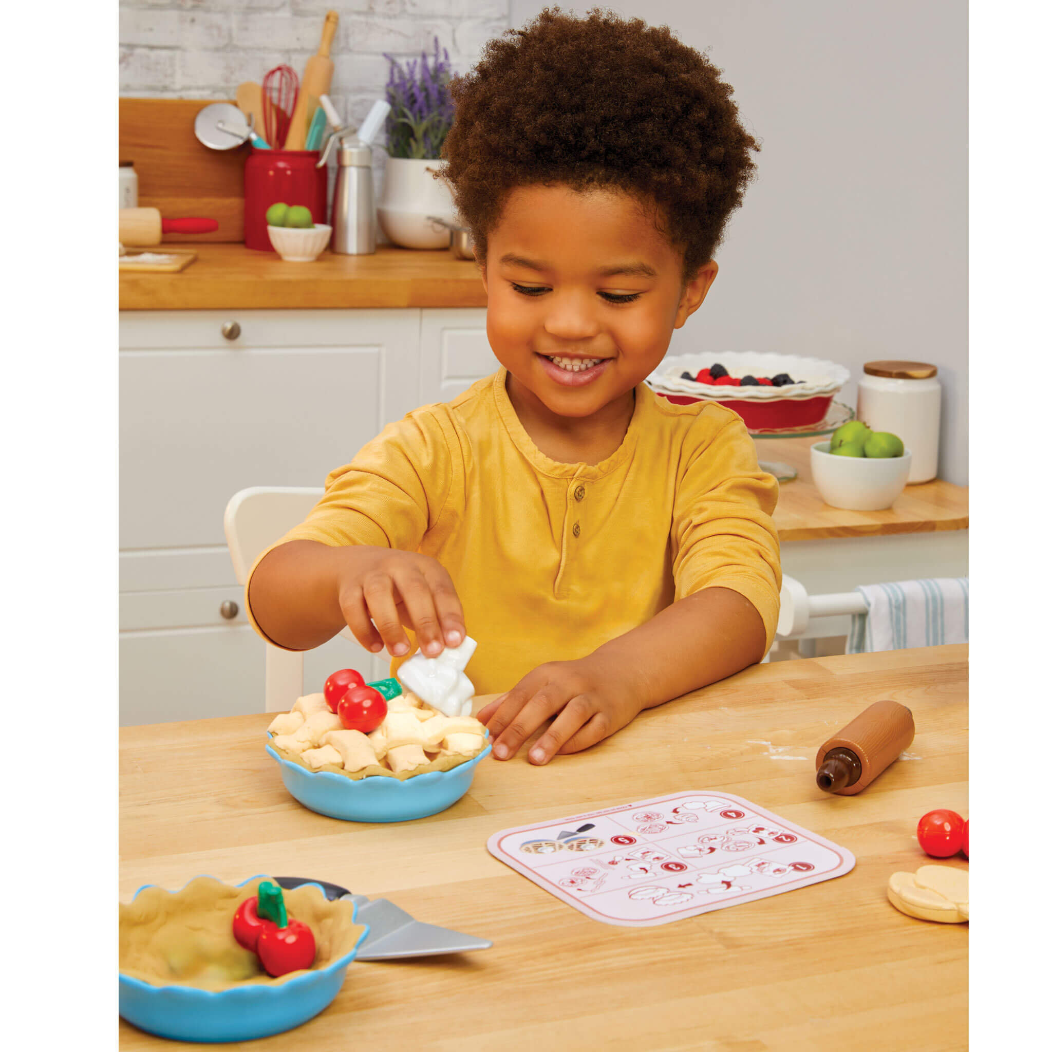 Creative Chefs Pie Kit �C Baking Playset